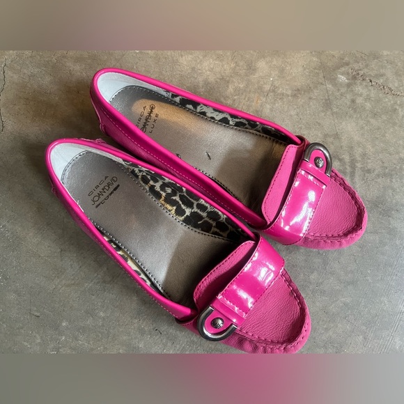 Circa Joan & David Luxe - Picture 1 of 8